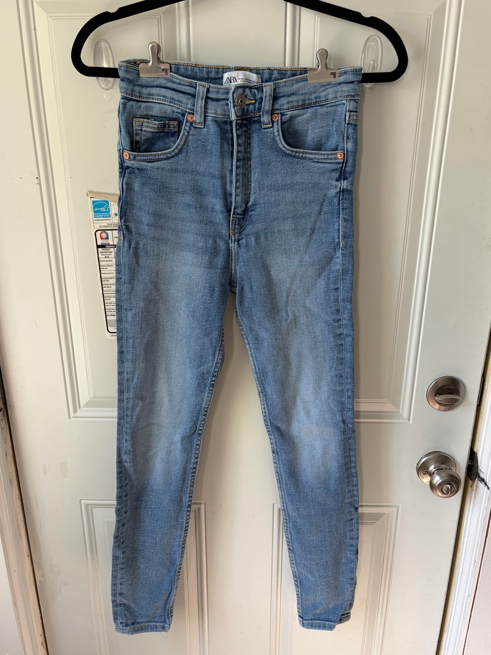 Zara High-Rise Skinny Jeans 👖